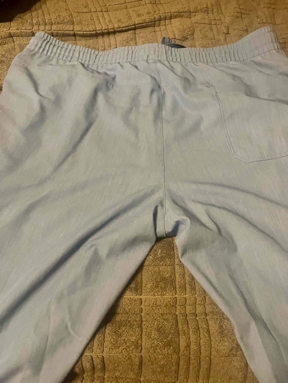 Ariat Women's Scrub Set V-Neck Top - Light Blue and matching pants XL - Picture 3 of 8